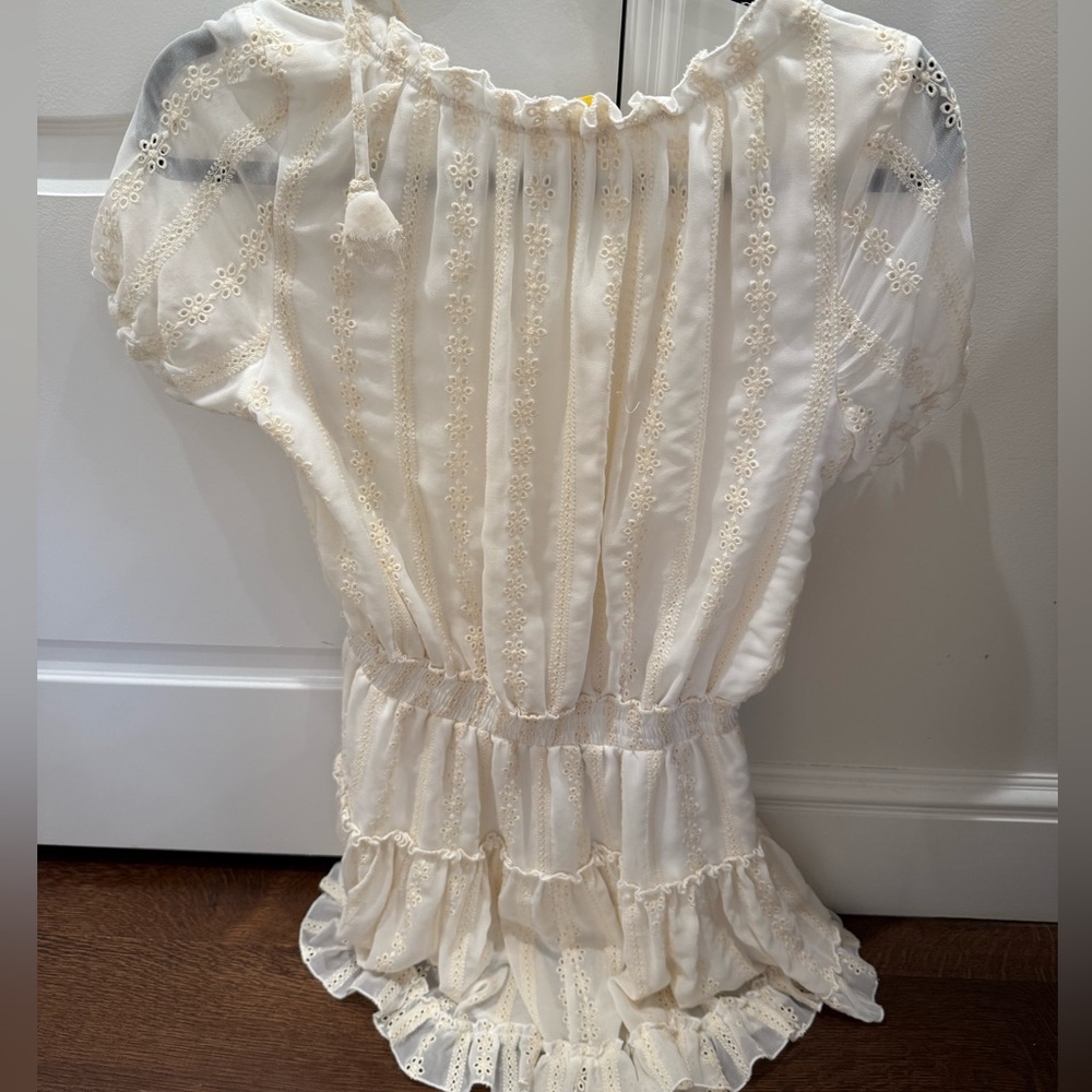 Elegant Cream Lace Women’s Dress/Romper - Picture 2 of 3